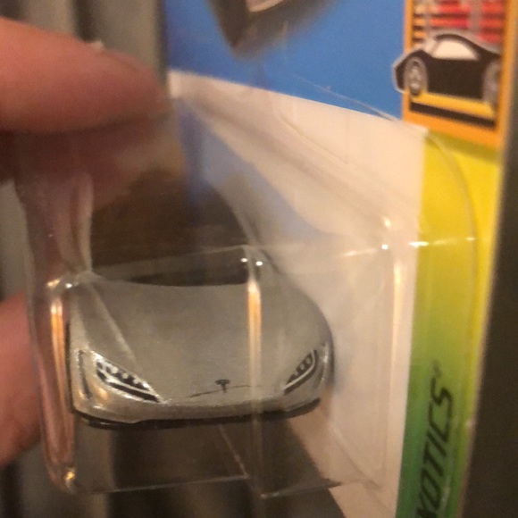 Tesla Roadster - Picture 5 of 8